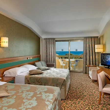 Oezkaymak Select Hotel *