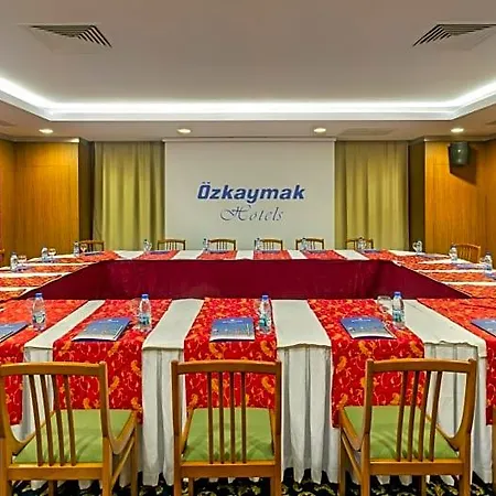 Oezkaymak Select מלון