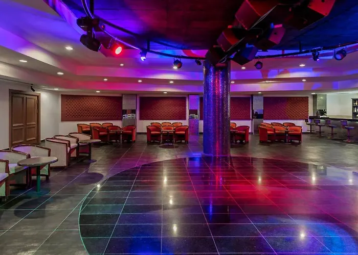 Oezkaymak Select Hotel *