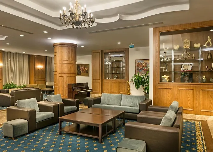 Oezkaymak Select Hotel