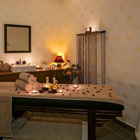 Oezkaymak Select Hotel *