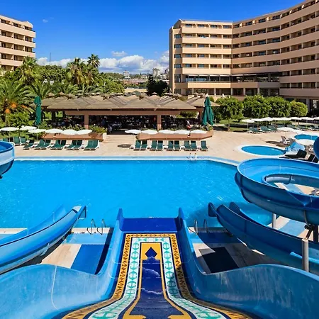 Oezkaymak Select Hotel